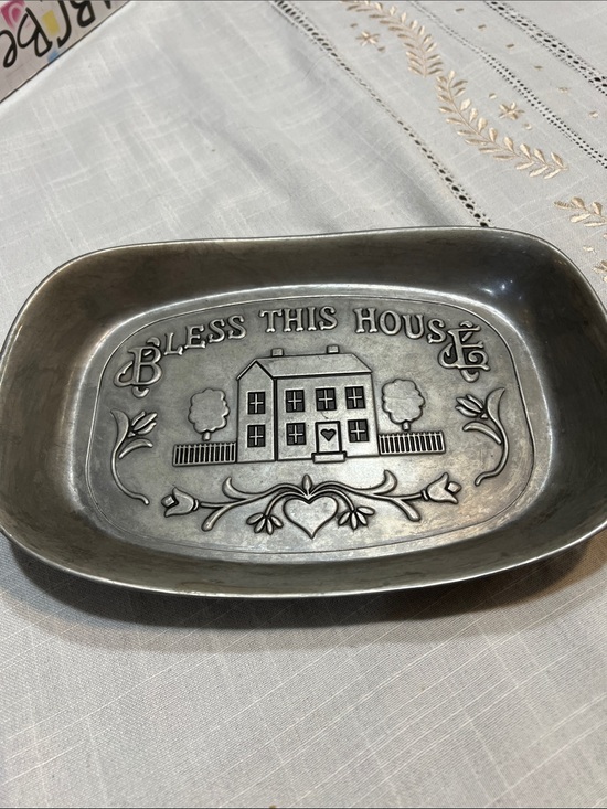 Wilton Other - Vintage Wilton Pewter-Tone Molded Baking Pan - Gray Finish
